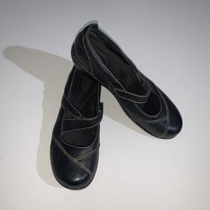 Clarks Shoes Womens Size 11 Black Mary Jane Flats Bendables Comfort Walking